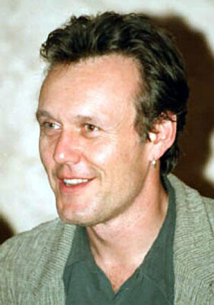 Giles · Actors
